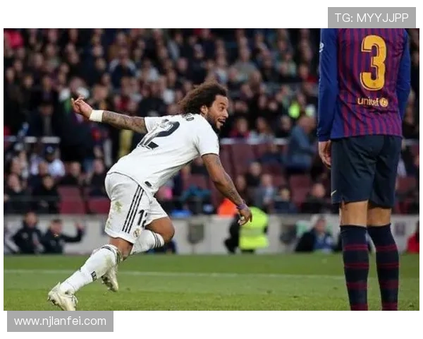 埃斯特旺闪耀全场贡献一球两关键传球评分七点零展现高效进攻表现